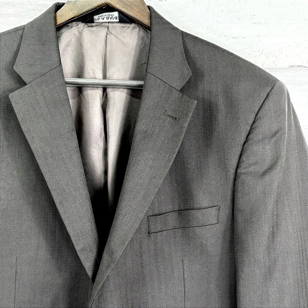 Jos A Bank Signature Collection 2 Piece Gray Wool‎ Tailored Fit Suit 42R 36x31